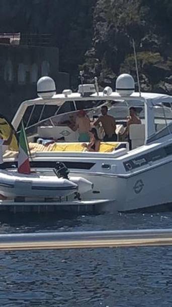 La barca a Capri. RomaPress